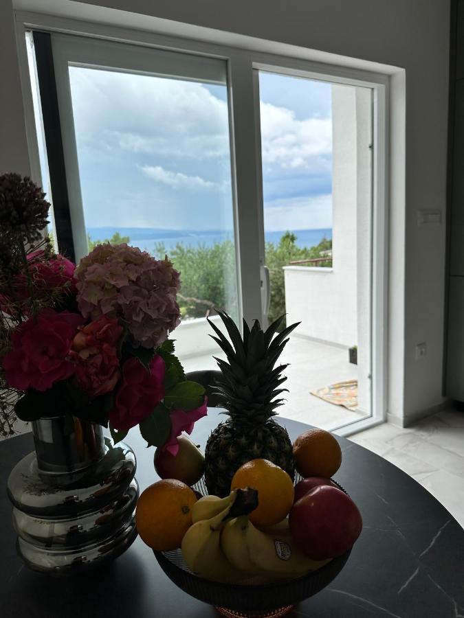 Olive View Apartment Brela Exterior photo
